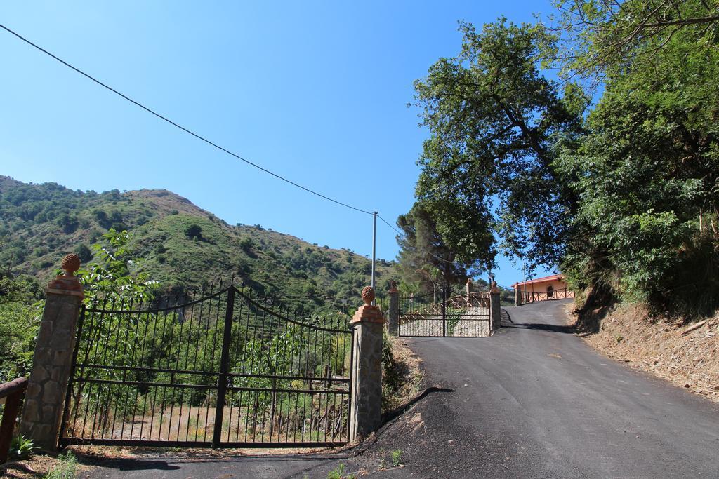 Profetina Village Motta Camastra Exterior foto